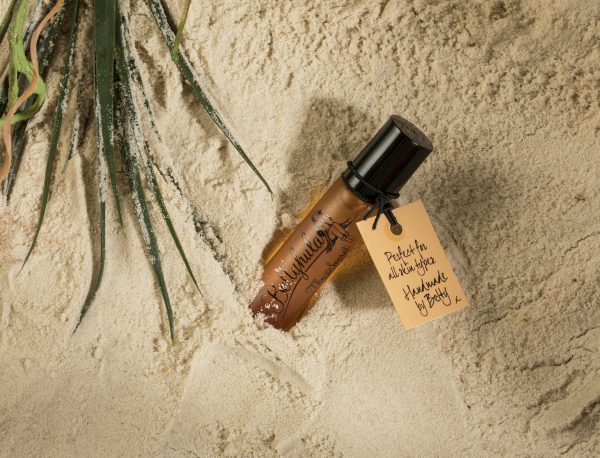 Bettyhula wonder oil in sand