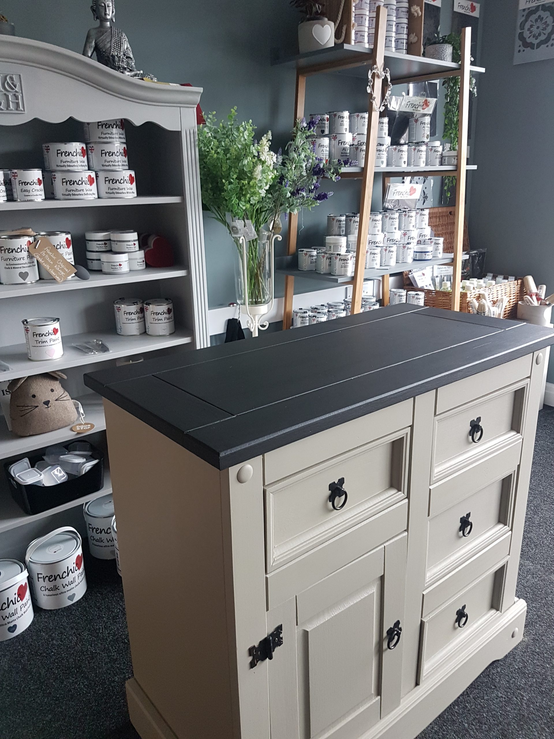 Sideboard/Console Table - Image 4